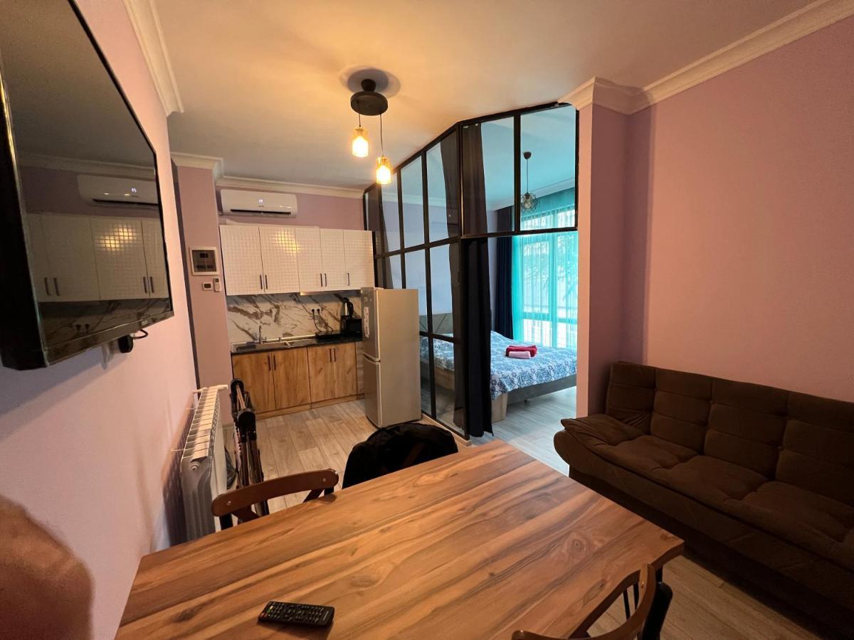 Apartment Merabi Batumi Ngoại thất bức ảnh