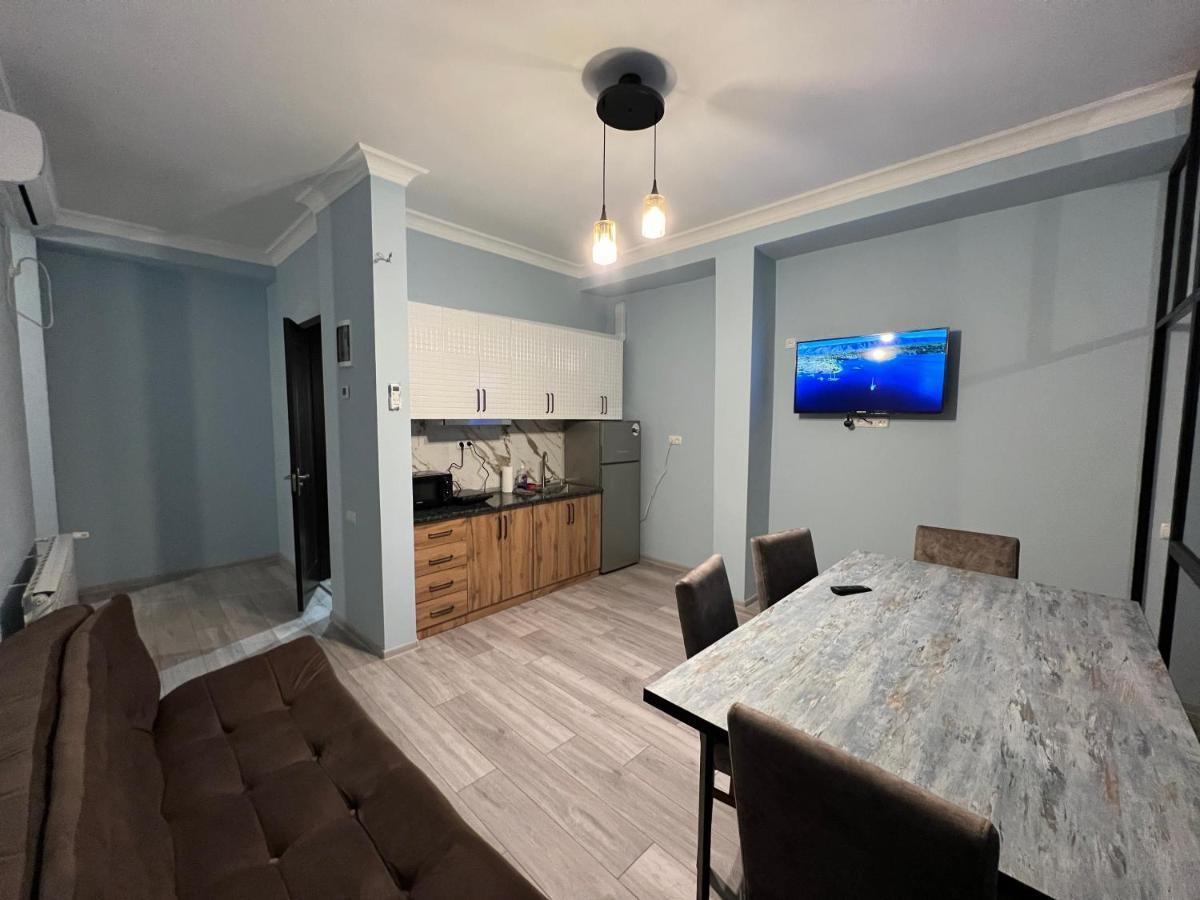 Apartment Merabi Batumi Ngoại thất bức ảnh