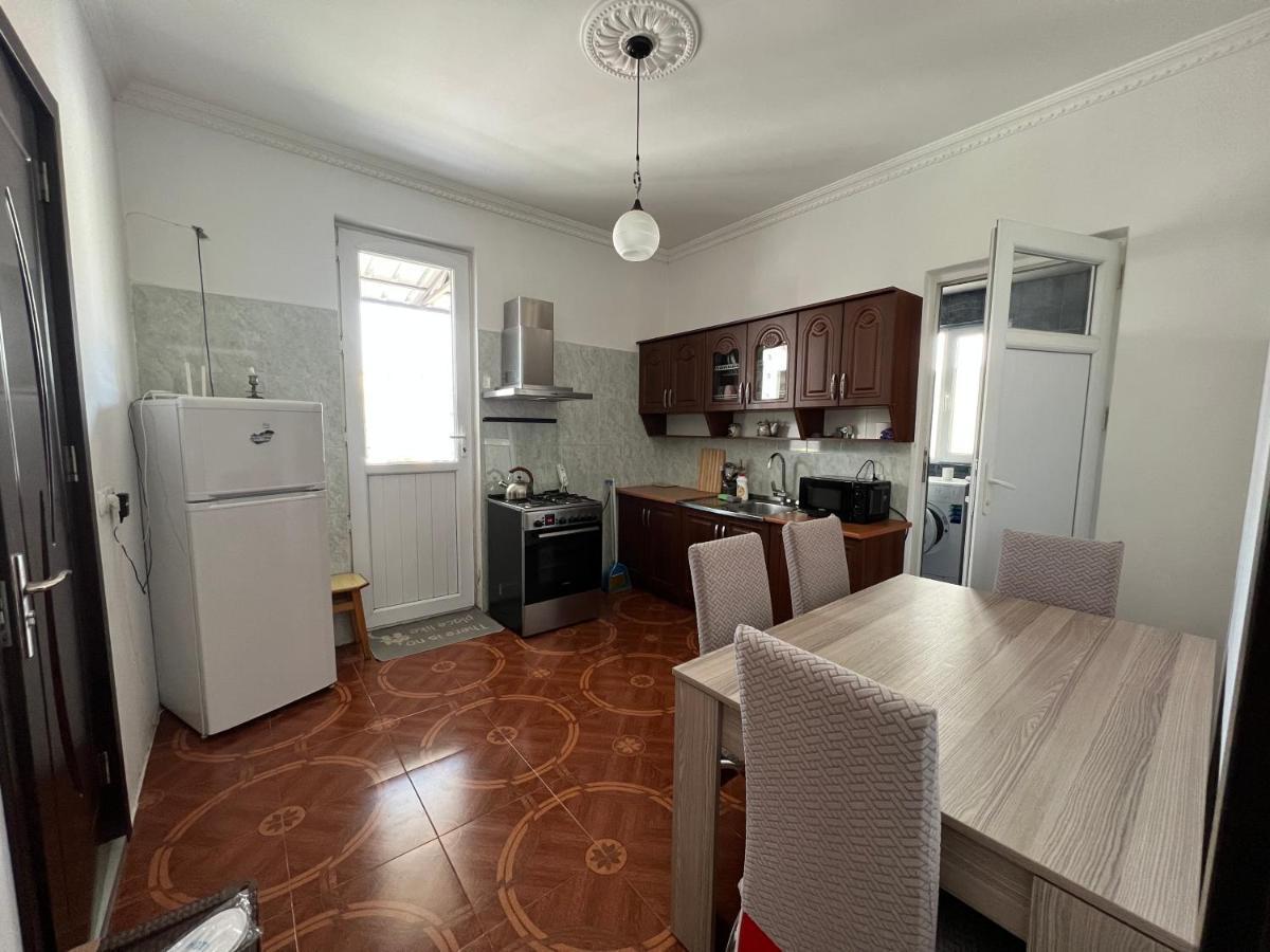 Apartment Merabi Batumi Ngoại thất bức ảnh