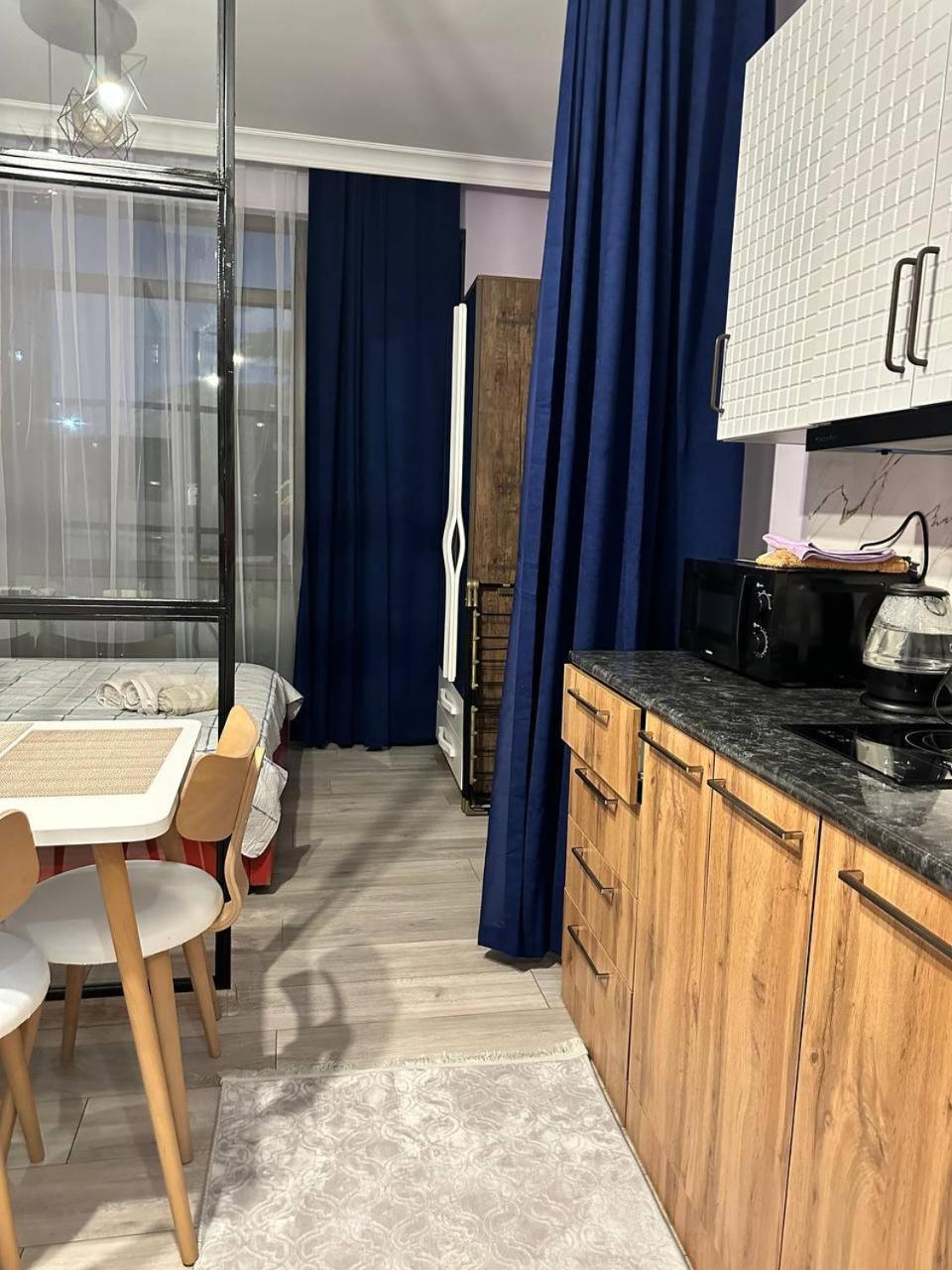 Apartment Merabi Batumi Ngoại thất bức ảnh