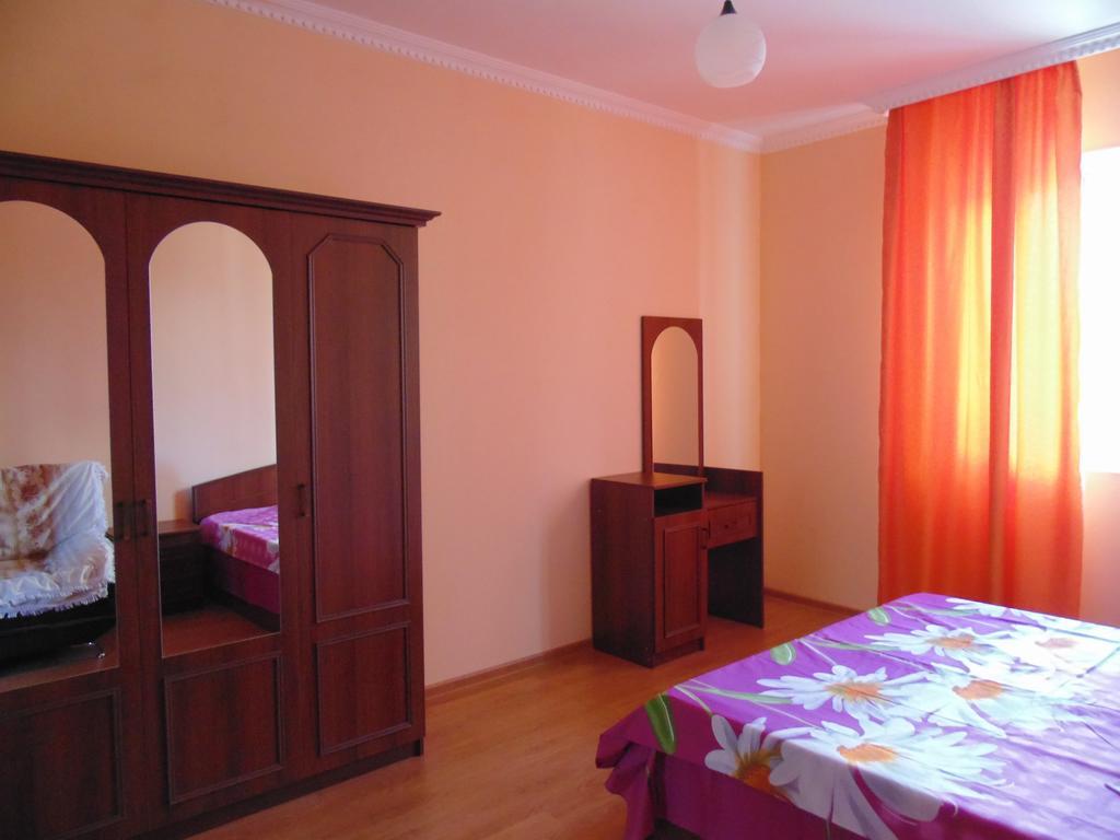 Apartment Merabi Batumi Phòng bức ảnh